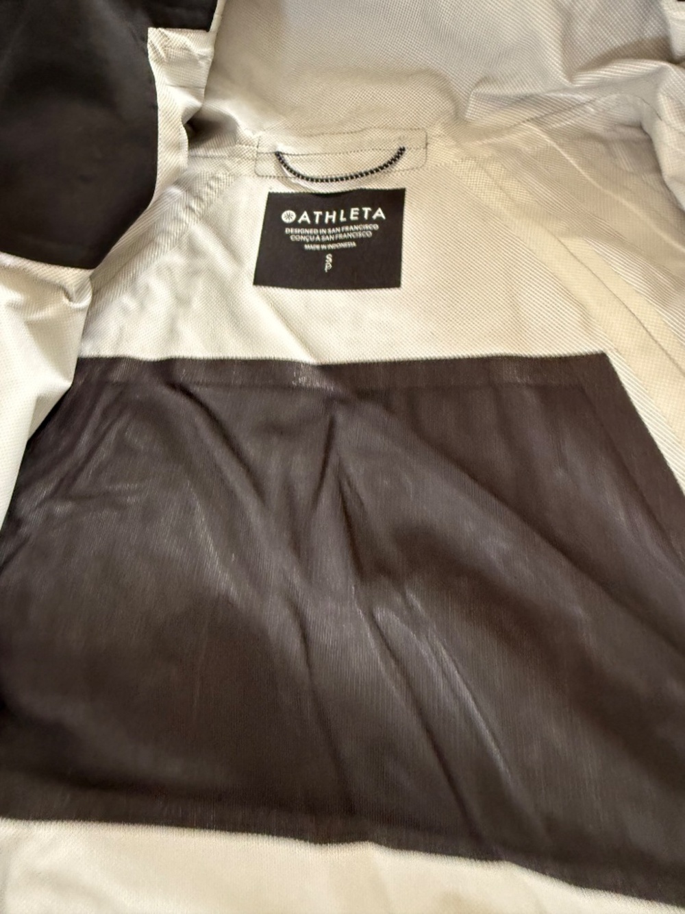 Athleta Rainout Traverse Jacket Sz Small - Picture 2 of 4